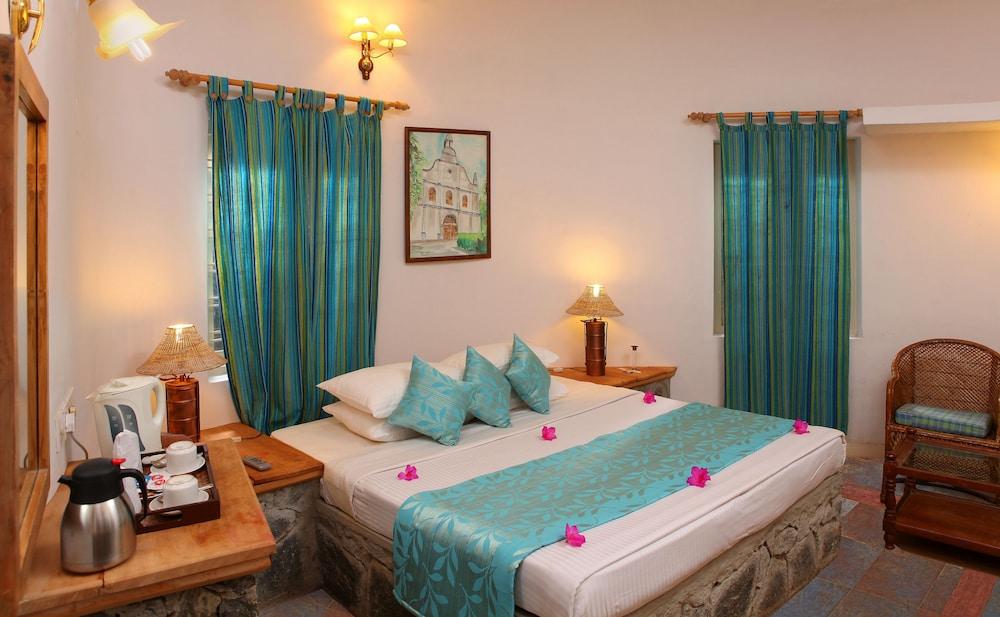 Carmelia Haven Resort Теккади Экстерьер фото